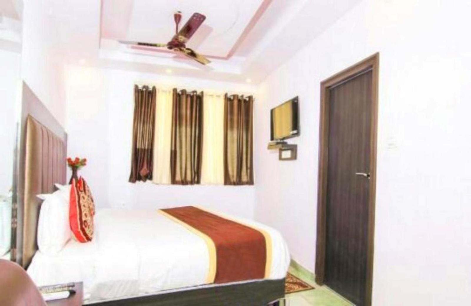 Hotel Express New Delhi Eksteriør bilde