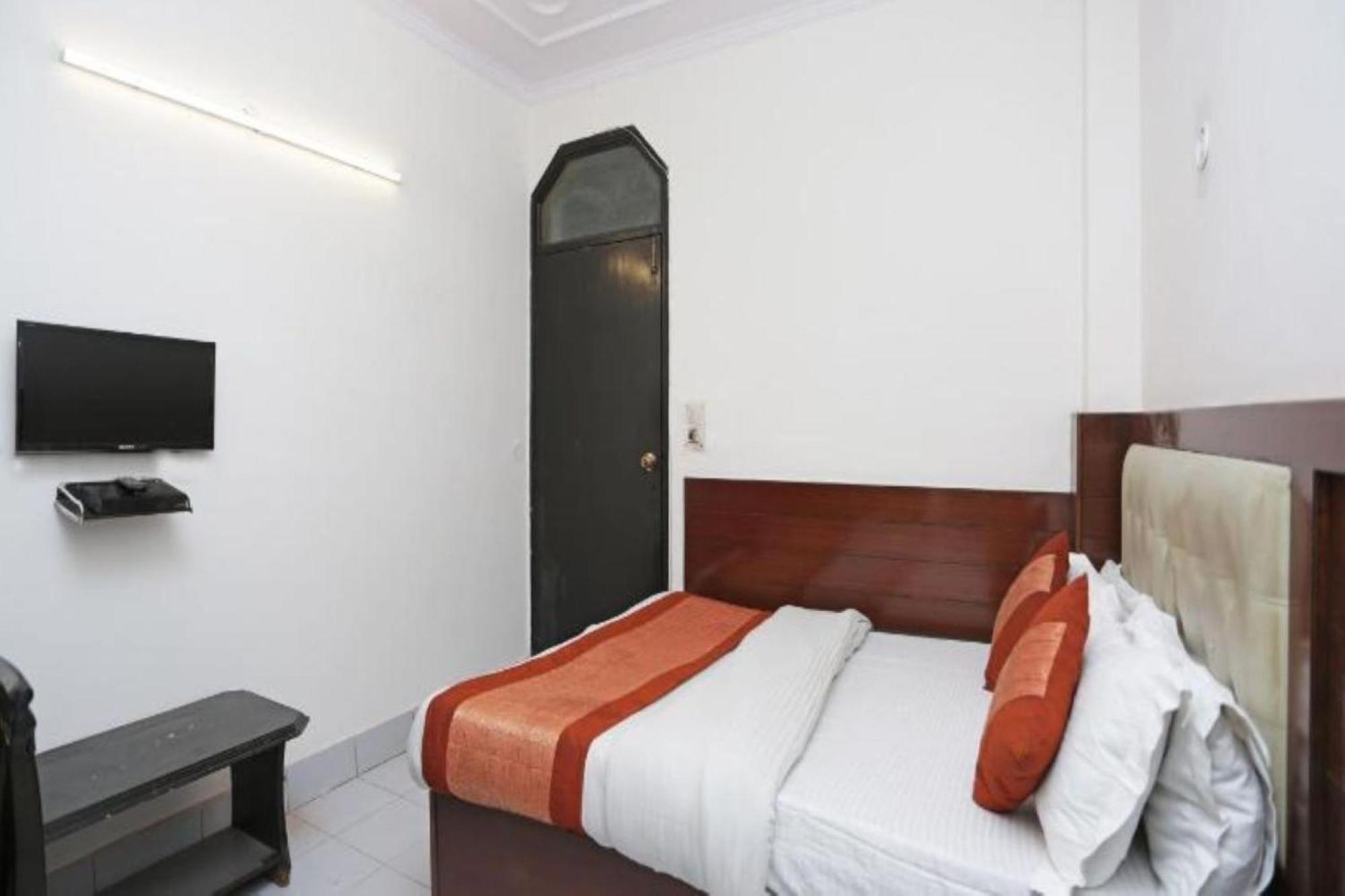 Hotel Express New Delhi Eksteriør bilde
